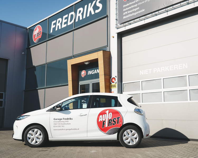 AutoFirst Garage Fredriks belettering