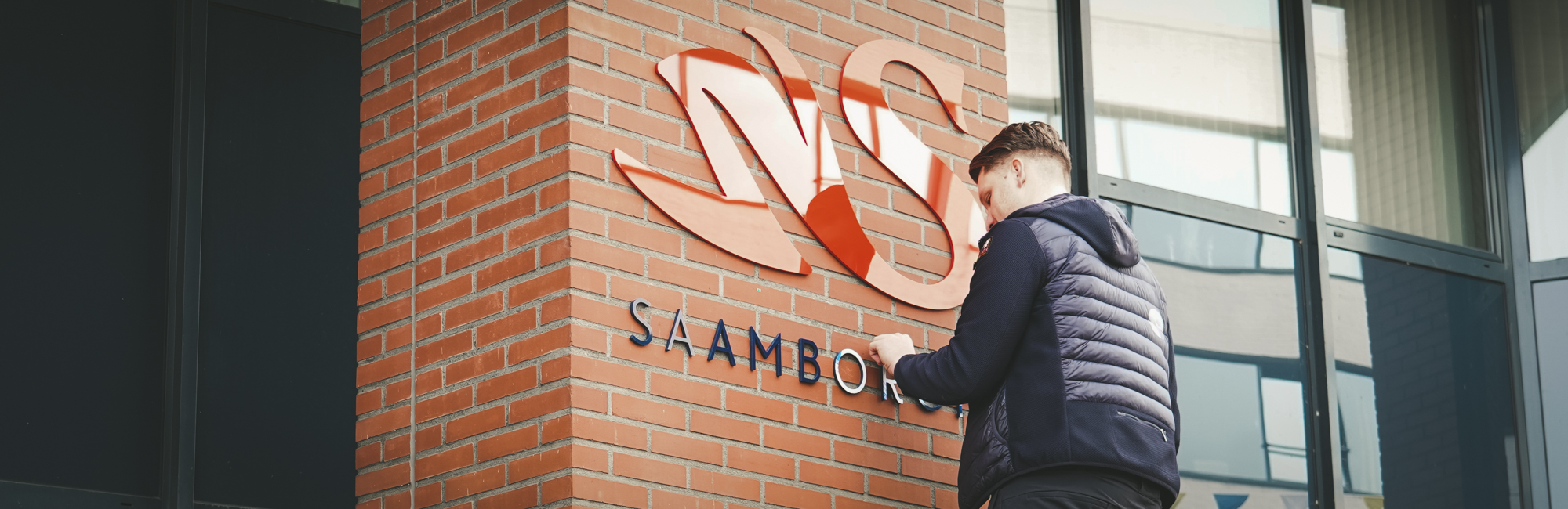 Saamborgh gevelreclame header homepage