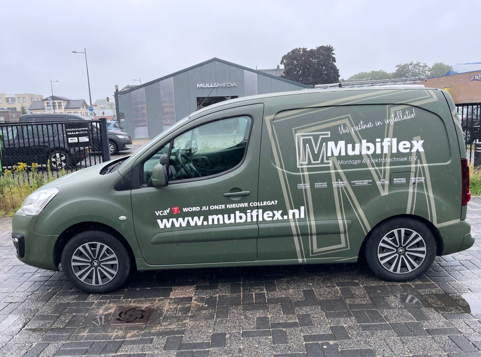 Busbelettering Mubiflex