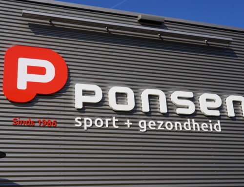 Fitnesscentrum Ponsen – Van architectonisch ontwerp naar fysieke huisstijl